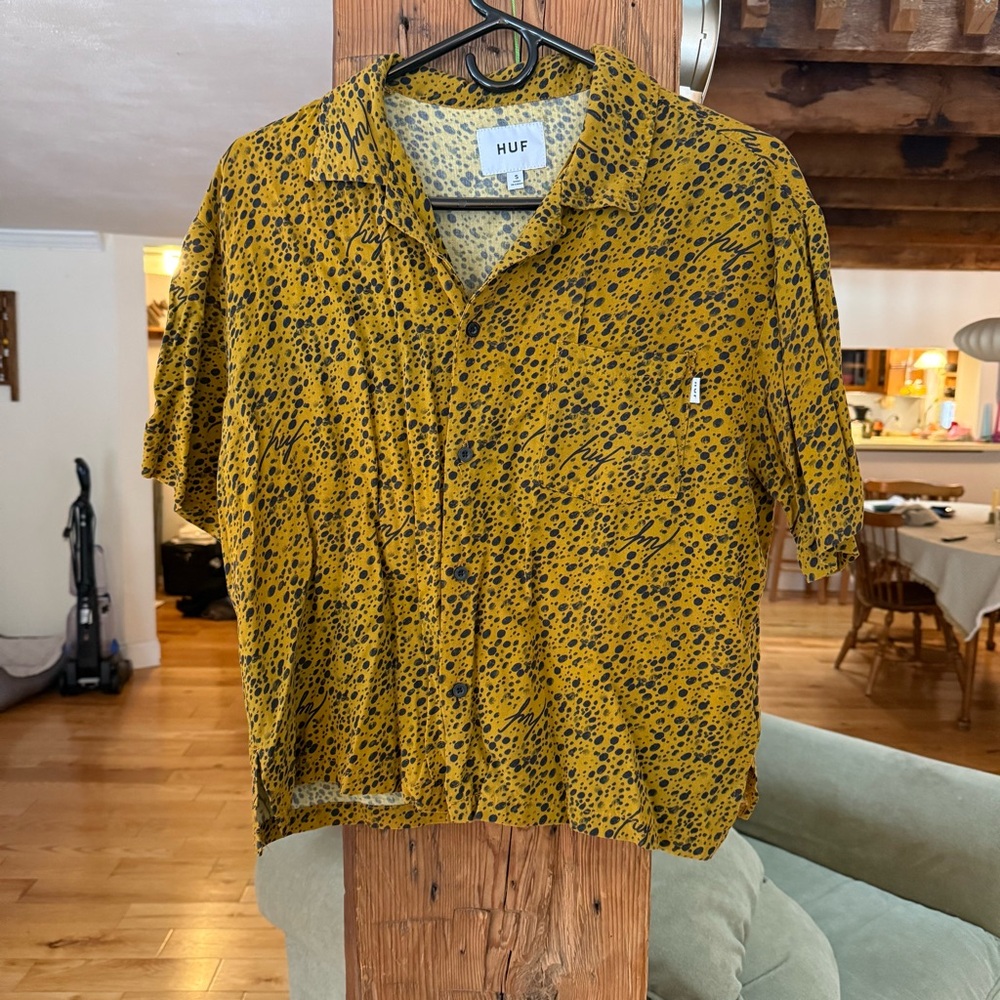 HUF Women’s Casual Yellow and Black Button Down Shirt
